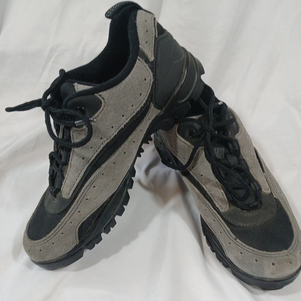 Lake Mountain Biking Shoes Mens Size 6.5 Gray/Black Vibram Sole Shimano Clip